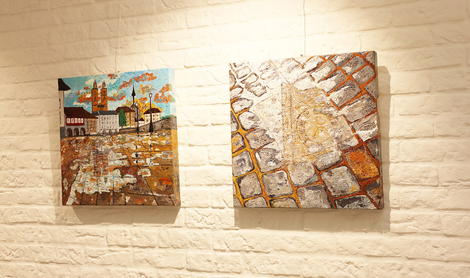 Installation view of Frauenzone at Fresa y Chocolate Gallery, Vevey 04