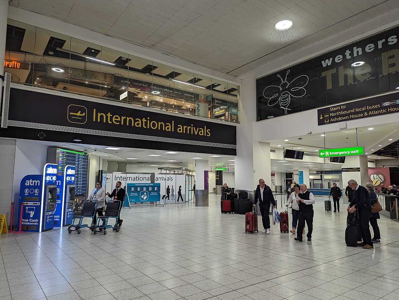 Gatwick airport south terminal international arrivals